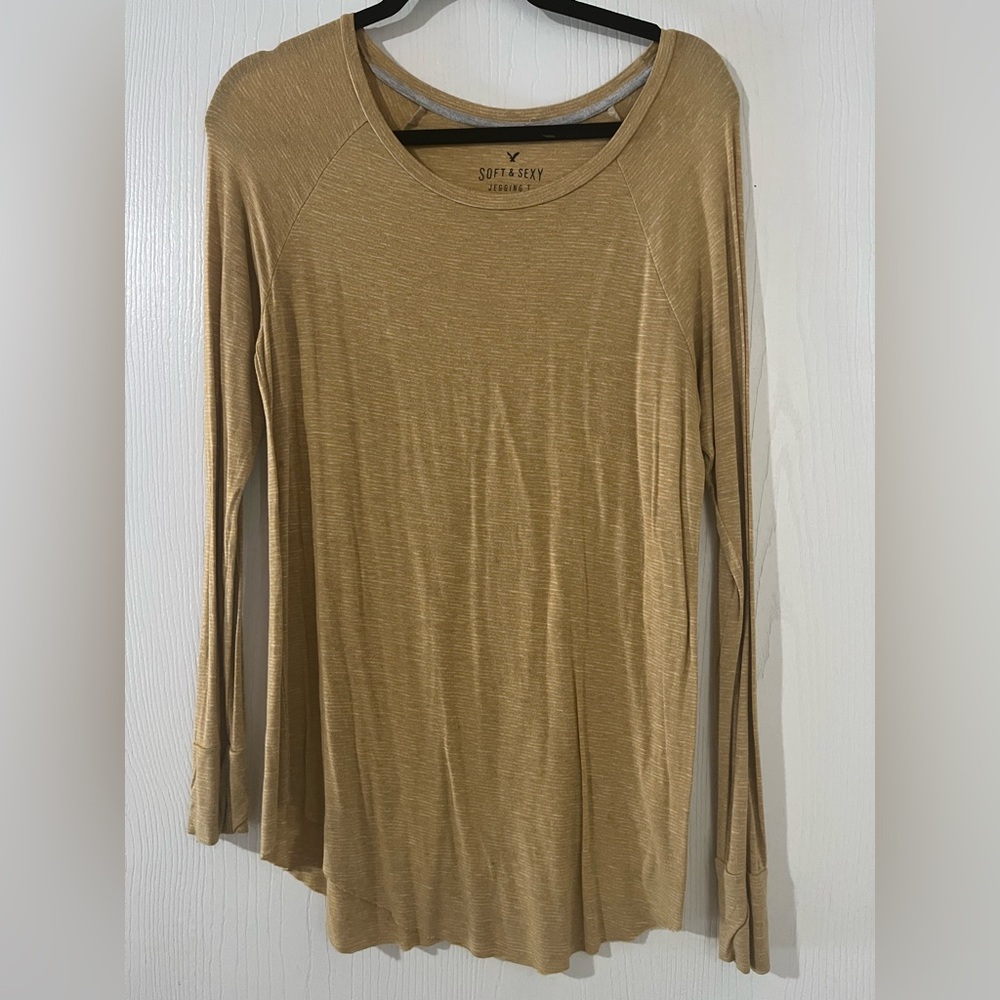 American Eagle Outfitters Soft & Sexy Mustard Long Sleeve Tee